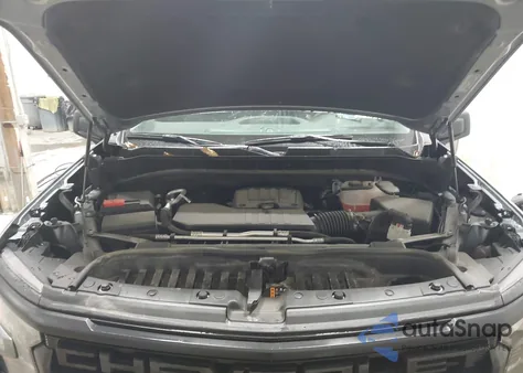 2024 Chevrolet Silverado 1500 4Wd Standard Bed Custom z USA, uszkodzony, nr VIN 3GCPDBEK3RG445267